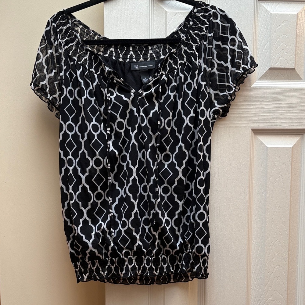 INC International Concepts blouse tie Neck lined shirt Medium EUC